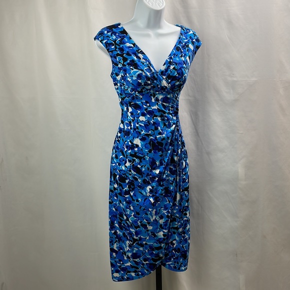 London Style Collection Blue Print Stretchy Faux Wrap Dress, Size 4 - Picture 4 of 13